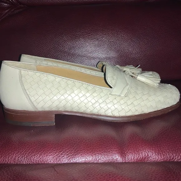NWOT Bally Chancy WV Woven Leather Tassel Loafers Italy. SZ 7D. Never worn. Mint