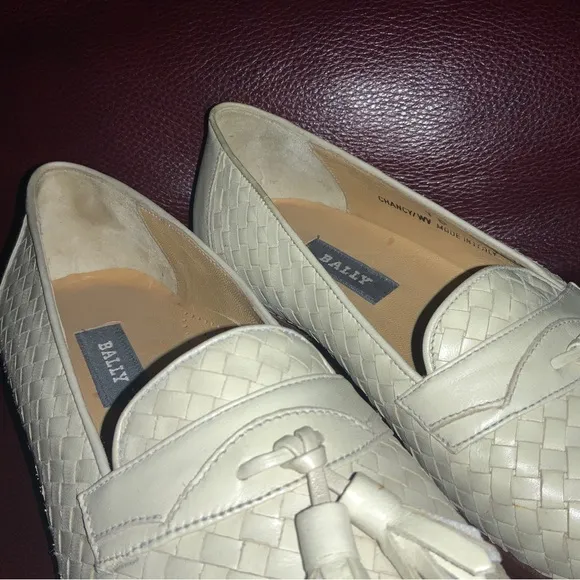 NWOT Bally Chancy WV Woven Leather Tassel Loafers Italy. SZ 7D. Never worn. Mint