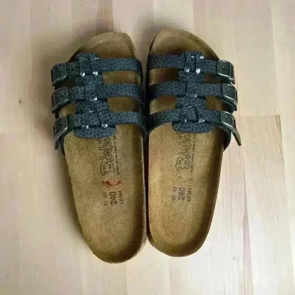 NWOT Birkenstock Birki's Xenia Sandals L6/M4 Leather Gray Metallic 3Strap Design