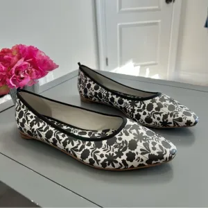NWOT Boden Almond Toe Black &amp; Cream Floral Ballerina Flats in Flora Bloom Mono
