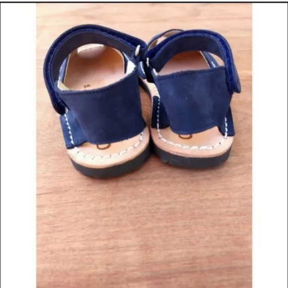 NWOT Calaxini blue ankle strap leather sandals 9.5