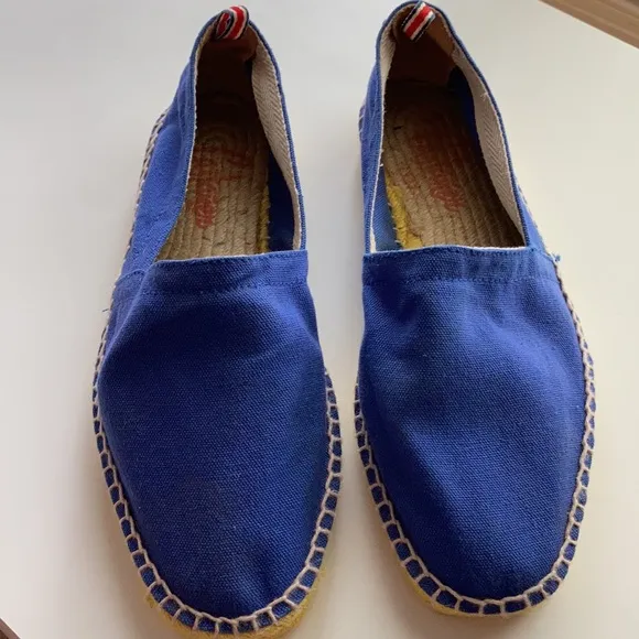 NWOT Castaner Pablo canvas espadrilles