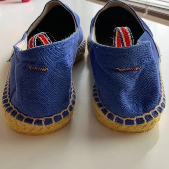 NWOT Castaner Pablo canvas espadrilles
