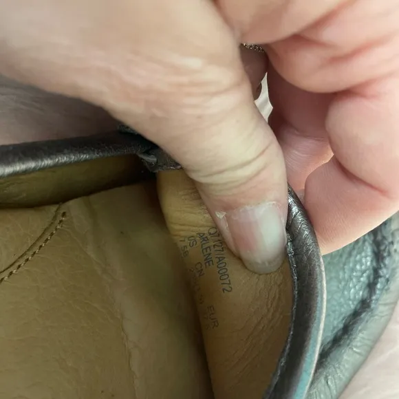 NWOT Coach Silver Loafers leather Arlene driving moccasin sz 7.5