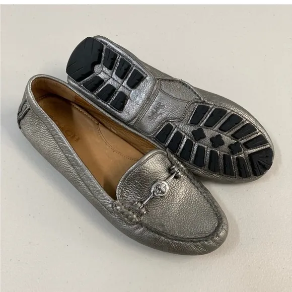NWOT Coach Silver Loafers leather Arlene driving moccasin sz 7.5