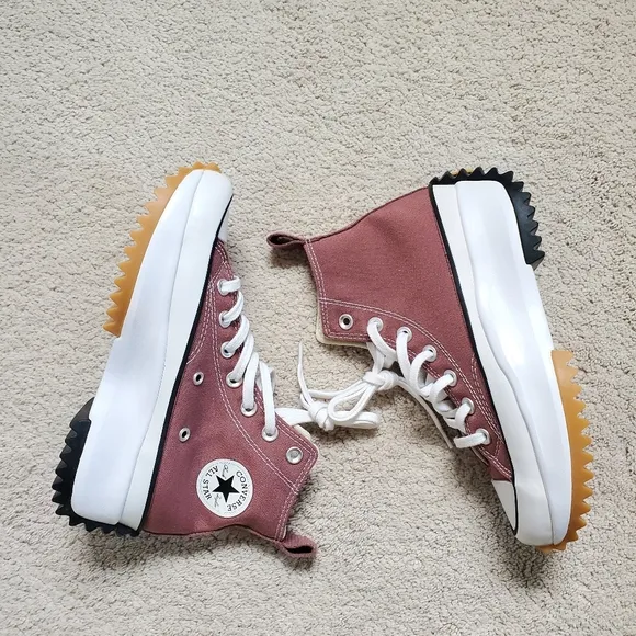 NWOT Converse Run Star Hike High Top Platform