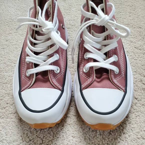 NWOT Converse Run Star Hike High Top Platform