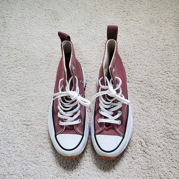 NWOT Converse Run Star Hike High Top Platform