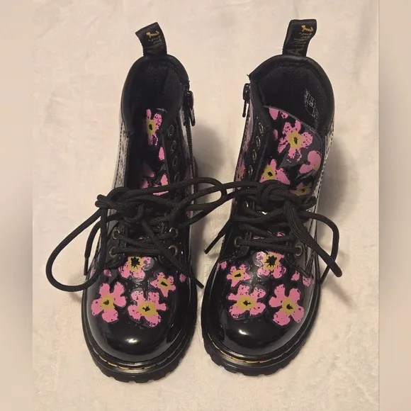 NWOT Dr. Martens Pansey Fayre Combat Boots Girls Size US 11 Floral Black