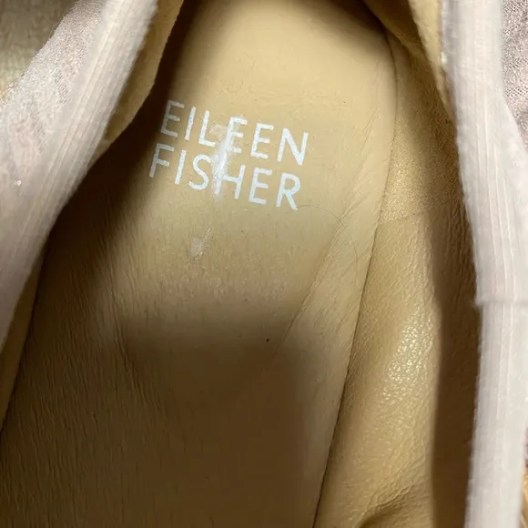 NWOT Eileen Fischer Notion leather ballet flats size 6.5. Pink and silver stripe