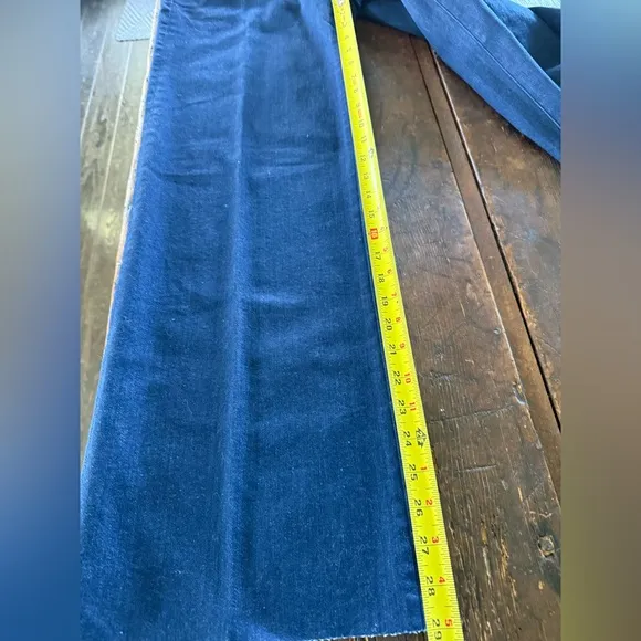 NWOT Frank &amp; Eileen East Galway Gaucho Flare Jeans dark wash 29 waist 29 inseam.