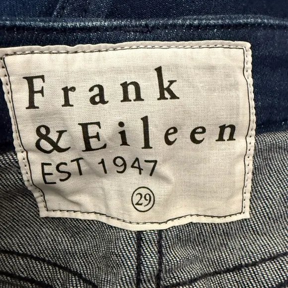 NWOT Frank &amp; Eileen East Galway Gaucho Flare Jeans dark wash 29 waist 29 inseam.