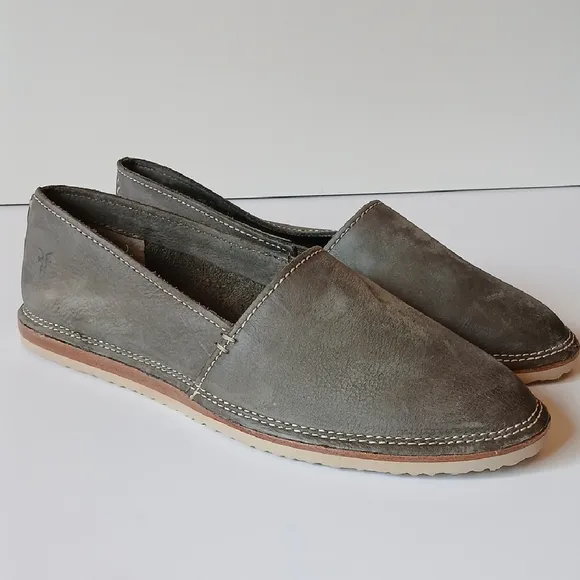 NWOT Frye Milly A Line Distressed Gray Nubuck Leather Flats Size 7