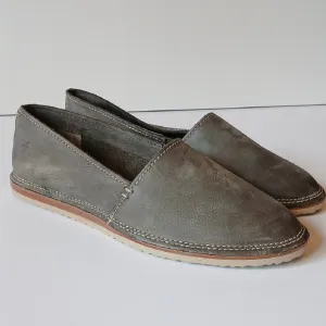 NWOT Frye Milly A Line Distressed Gray Nubuck Leather Flats Size 7