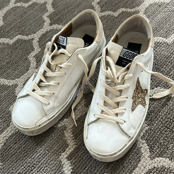 NWOT Golden Goose White and Gold Sneakers