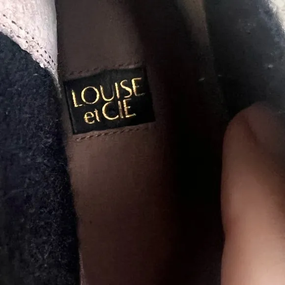 NWOT Louise et Cie Cowhide Chelsea Boots