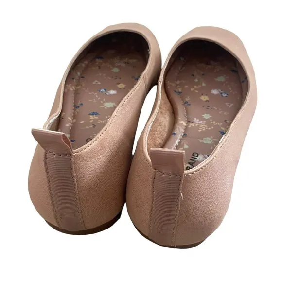 NWOT Lucky Brand Beige Tan Leather ballet flats 8, 39 square toe DESTRIEN