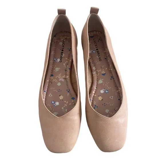 NWOT Lucky Brand Beige Tan Leather ballet flats 8, 39 square toe DESTRIEN