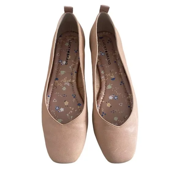 NWOT Lucky Brand Beige Tan Leather ballet flats 8, 39 square toe DESTRIEN