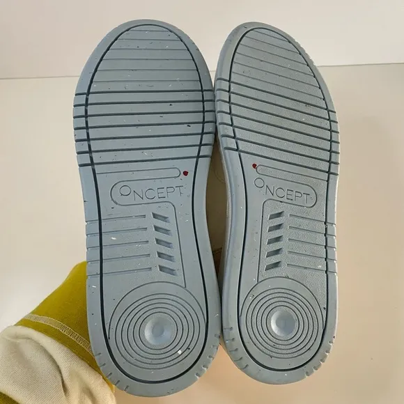 NWOT ONCEPT x Anthropologie Phoenix Sneakers Size 7 Women’s