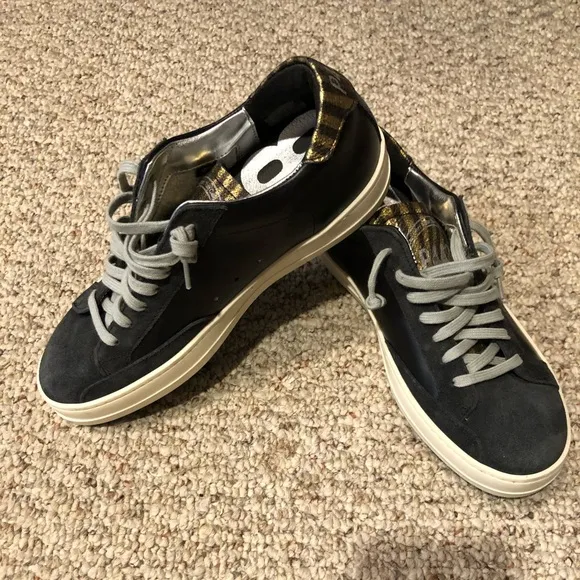 NWOT P448 low-top sneakers