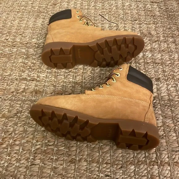 NWOT Timberland 7.5 Boots