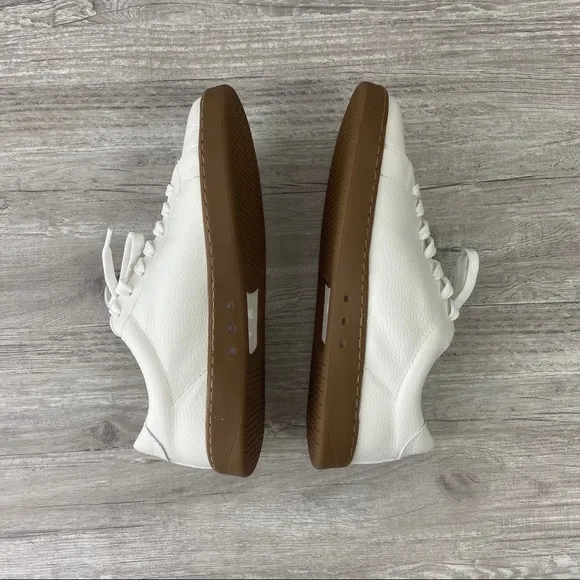 NWOT Zara White Leather Low Top Sneakers