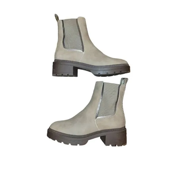 NWOT Rocket Dog IGGIE TAUPE CHELSEA BOOT 6.5