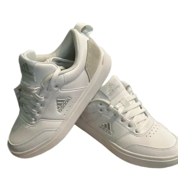 NWT adidas low-top sneakers size 7