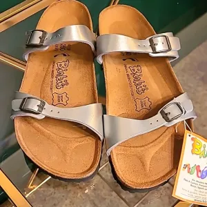 NWT BIRKINSTOCK silver strap sandals