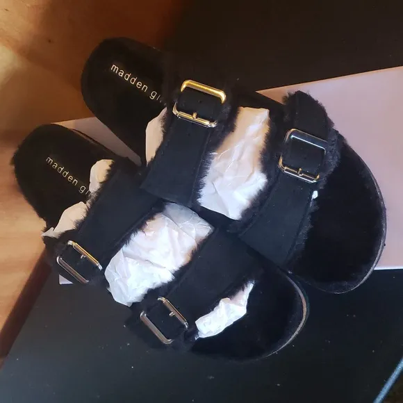 NWT Black on Black Birkenstock Madden Girl Clog Slip-On Slides Sandals Summer