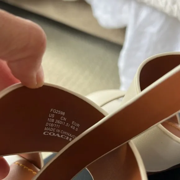 NWT COACH Kaye Block Neutral Heeled Sandals in Chalk Ivory 10B $225