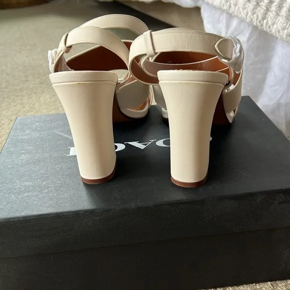 NWT COACH Kaye Block Neutral Heeled Sandals in Chalk Ivory 10B $225