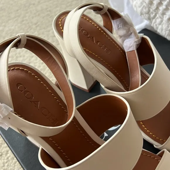 NWT COACH Kaye Block Neutral Heeled Sandals in Chalk Ivory 10B $225