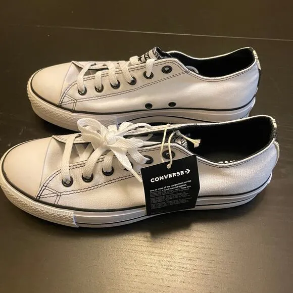 NWT Converse All Stars Lift Platform Sneakers - Women Size 9.5 - White and Black