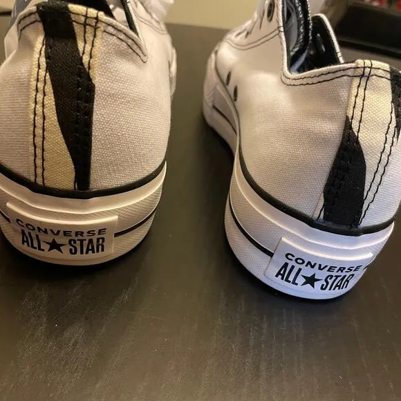 NWT Converse All Stars Lift Platform Sneakers - Women Size 9.5 - White and Black
