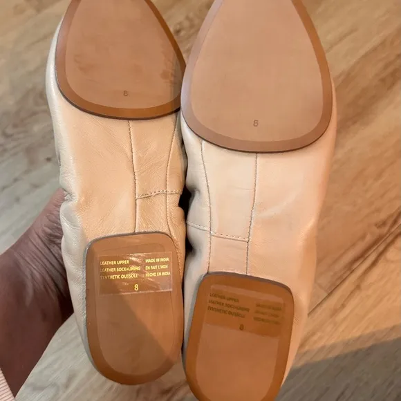 NWT Cream Flats with Textured Fabric and Classic Silhouette
