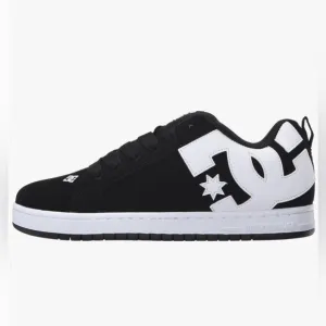 NWT- DC ‘Court Graffik’ Low Top Skate Sneakers