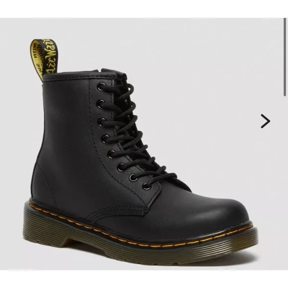 NWT Doc Martens Zavala Youth/Kids Combat Lace Up Leather Black Boots 2US/1UK