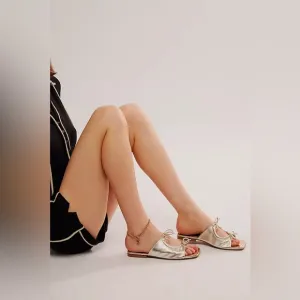 NWT Double Knot Slip On Sandals
