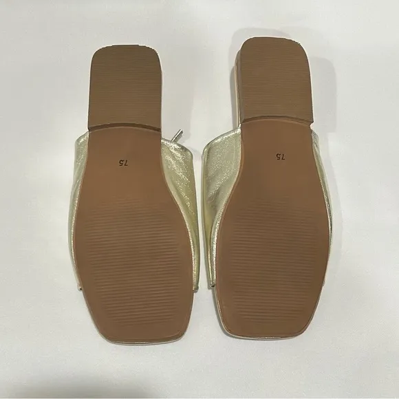 NWT Double Knot Slip On Sandals