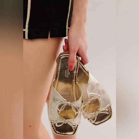 NWT Double Knot Slip On Sandals
