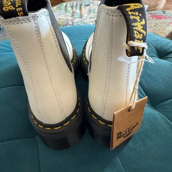 NWT Dr. Martens White and Black Chelsea 2976 Boots