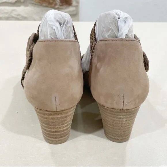 NWT Earth Ivy Seneca Heeled Leather Sandals Dark Blush 9