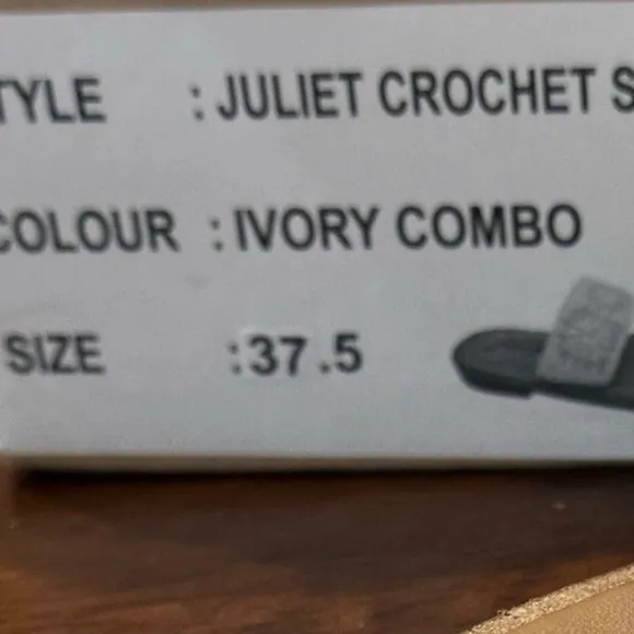 NWT Free People NEW IN BOX crochet cream sandals slip on tan/cream Sz 37.5 / 7.5