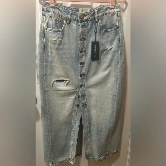 NWT FREE PEOPLE Patsy Long Line Denim Skirt SX-27 Color-Dirty Kansas $168 MSRP