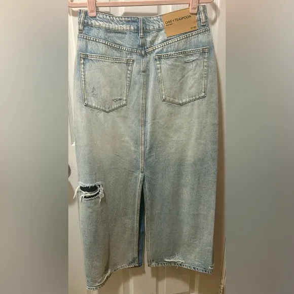 NWT FREE PEOPLE Patsy Long Line Denim Skirt SX-27 Color-Dirty Kansas $168 MSRP
