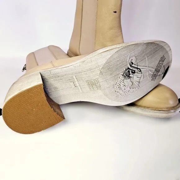 NWT Free People Essential Leather Stacked Heel Chelsea Boot Bootie Sandy Beige 9