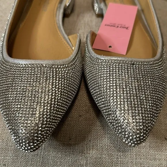 NWT Juicy Couture Pointed Toe Silver Rhinestone Ballet Flats Size 6