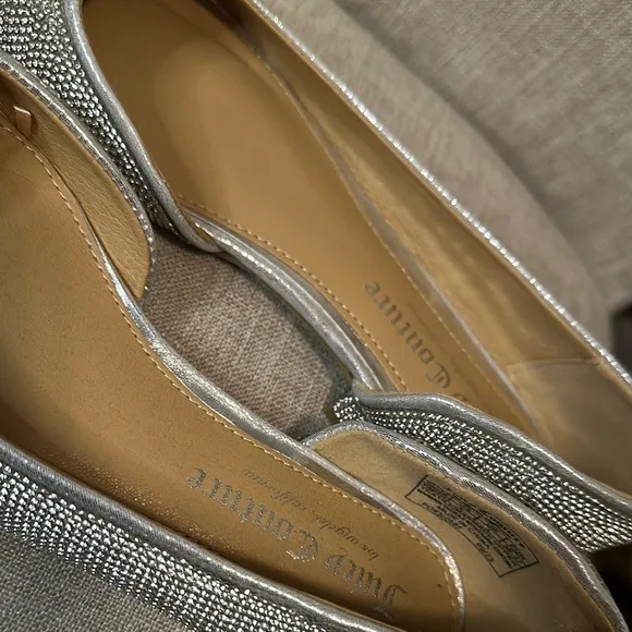 NWT Juicy Couture Pointed Toe Silver Rhinestone Ballet Flats Size 6